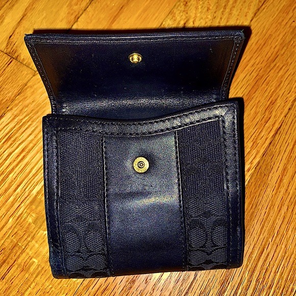 Coach Black and Gold Wallet - Picture 5 of 6